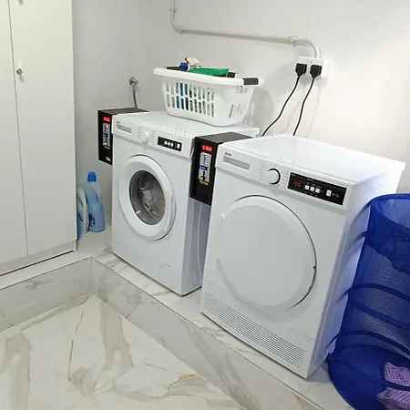 Dom wakacyjny 54 One By Rw San Julian's *